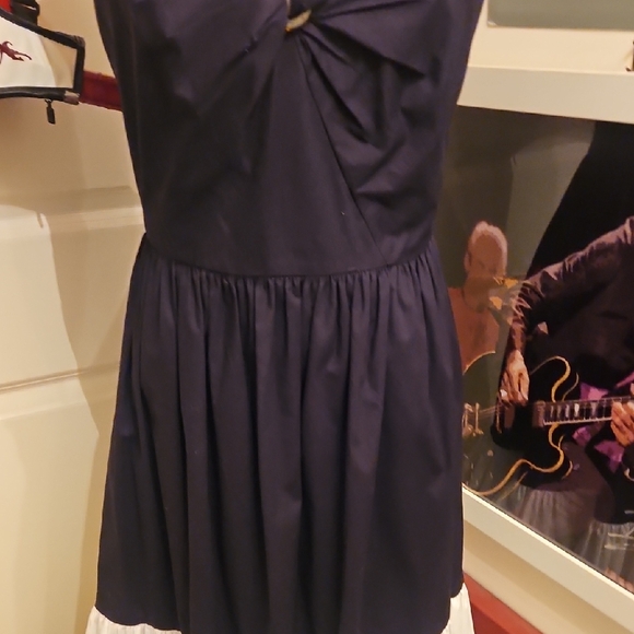 kate spade Black and White V-Neck Tiered Midi Dress - Picture 4 of 10